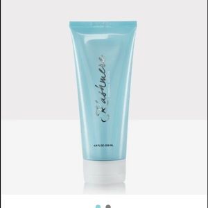 Brand new NEVER opened Kashmere firming lotion.